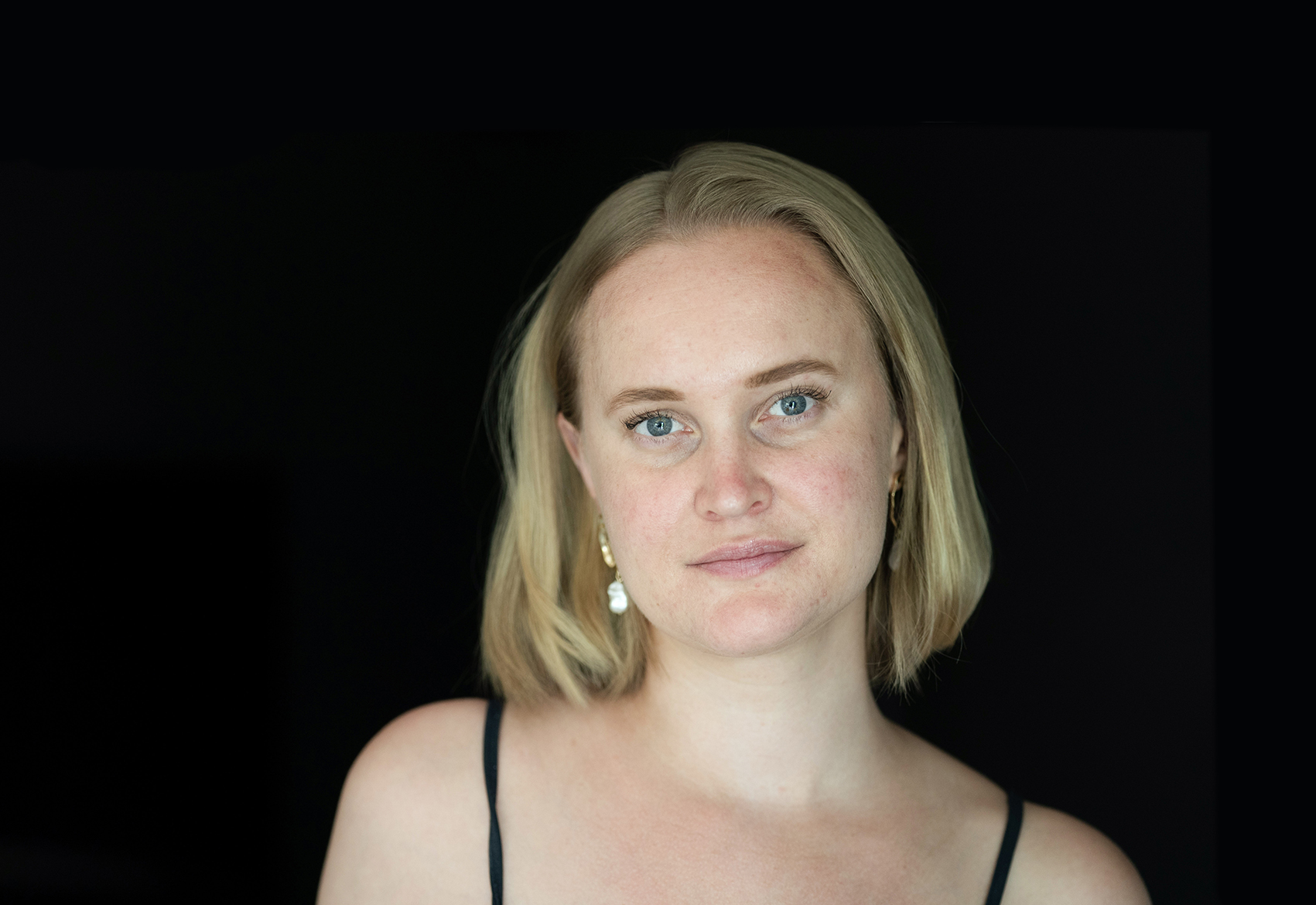 Sofie Fr&oslash;ysaa, komiker og forfatter