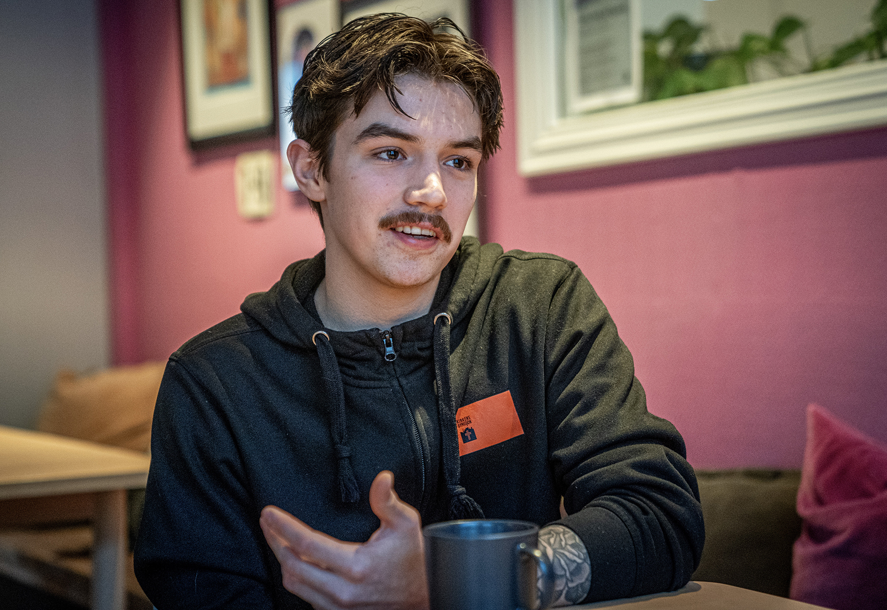 Bo-team, Ung i bolig, T&oslash;nsberg: Tim, ung mentor. Foto: Torstein Ihle