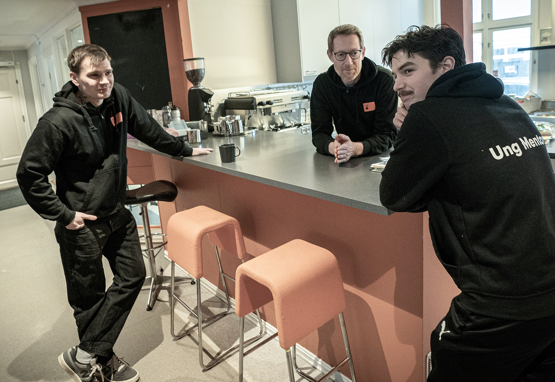 Bo-team, Ung i bolig, T&oslash;nsberg: Erlend Nicolay Wagle, prosjektkoordinator. Tim og Sebastian, unge mentorer. Foto: Torstein Ihle
