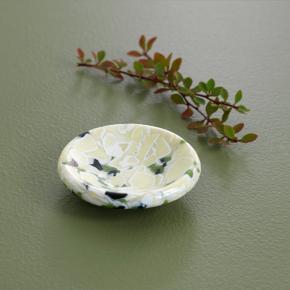 Terrazzo smykkesk&aring;l