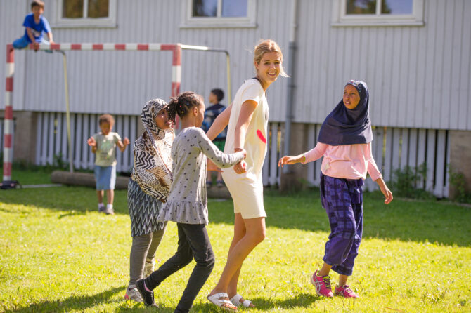 Barn og unge frivillige p&aring; sommerleir