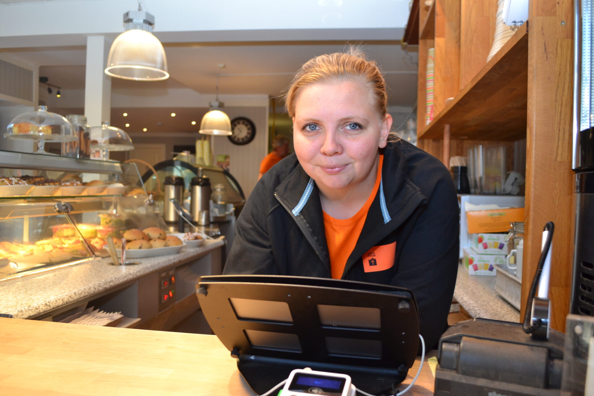 Ansatt ved Kaf&eacute;, H&oslash;nefoss