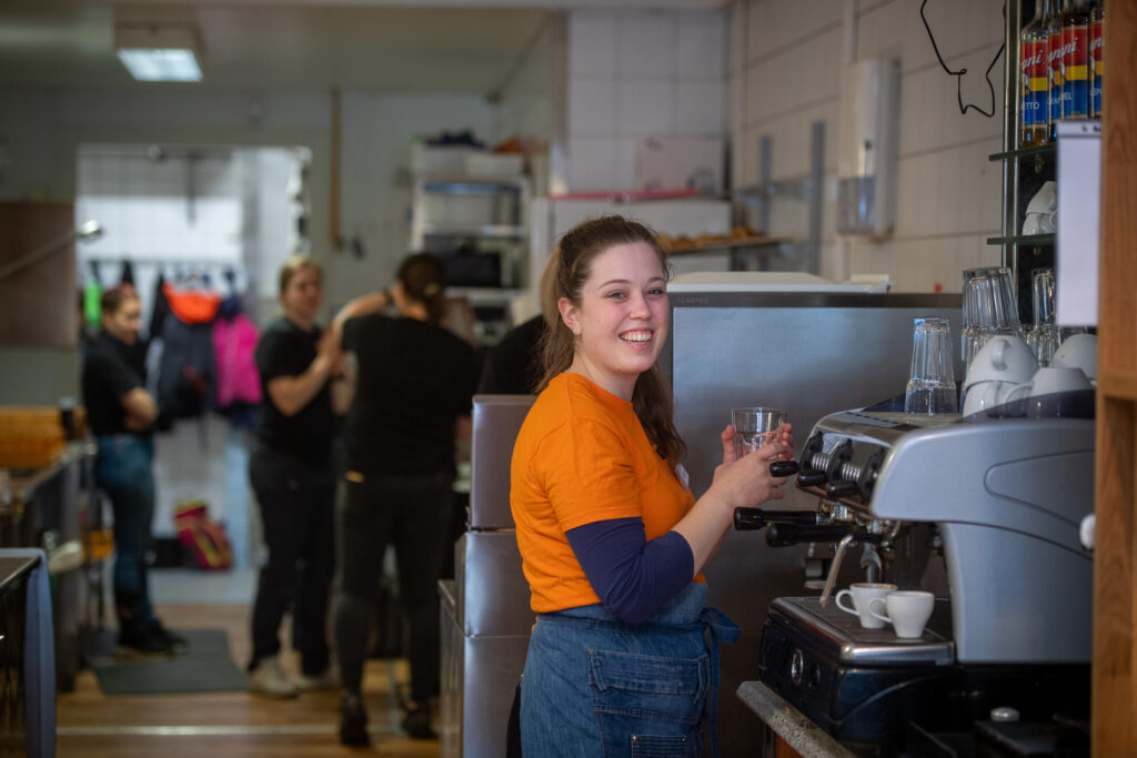 Ansatte og frivillige ved Kaf&eacute;, H&oslash;nefoss