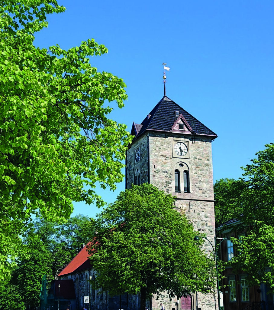 V&aring;r Frue &ndash; &aring;pen kirke