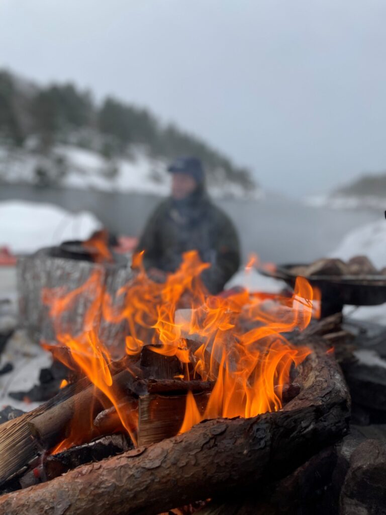 B&aring;lpanne ute i marka